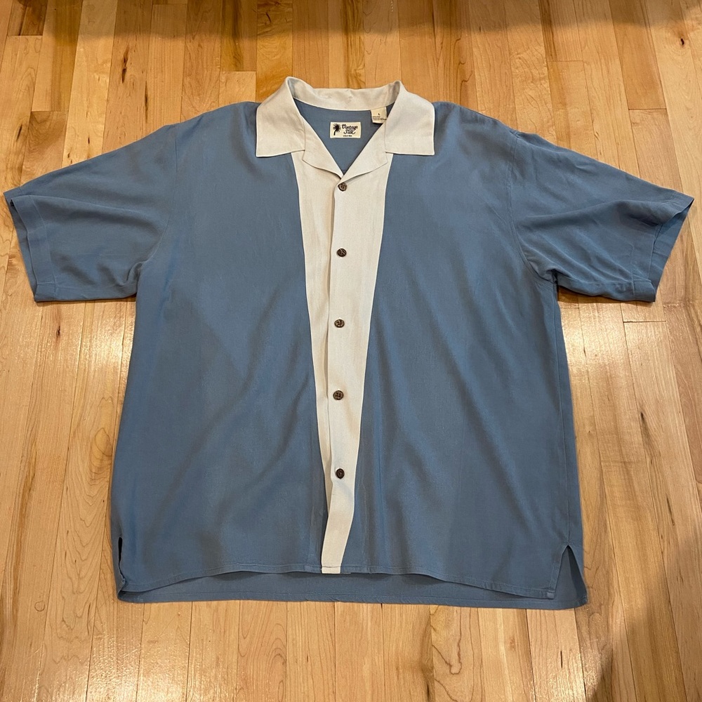 Men’s Vintage Silk Short Sleeve Button Down Shirt